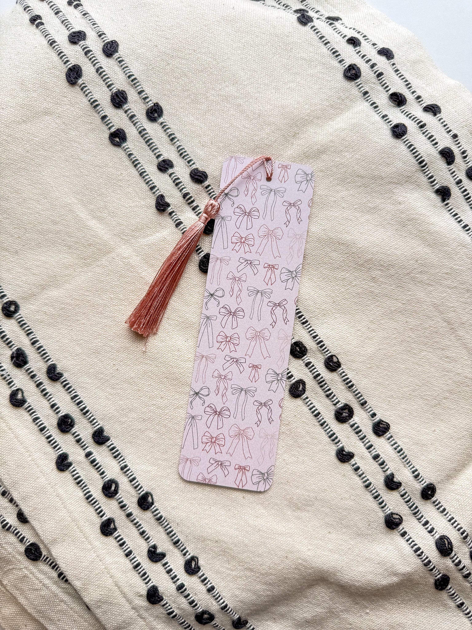 Bow Bookmark