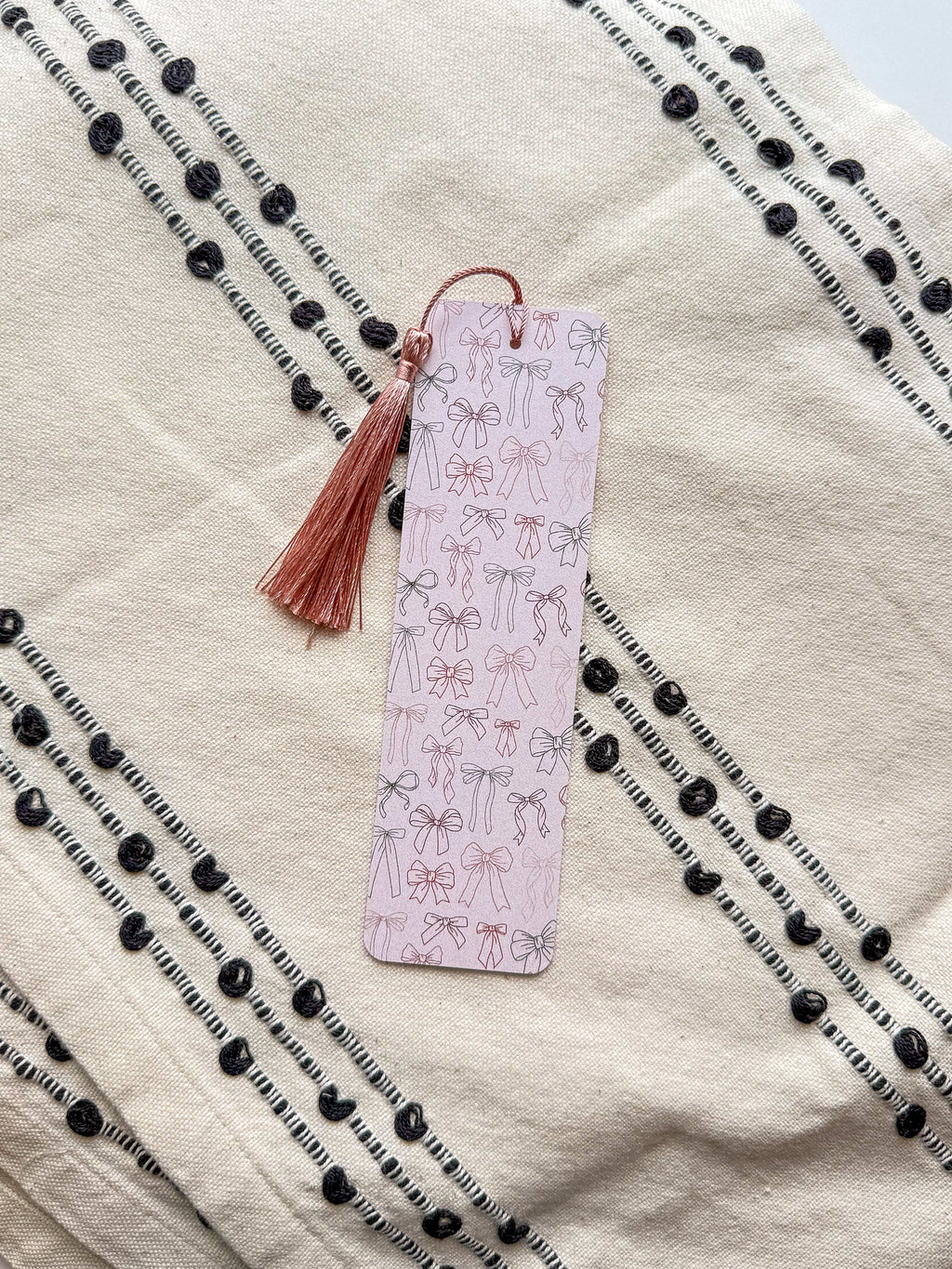Bow Bookmark