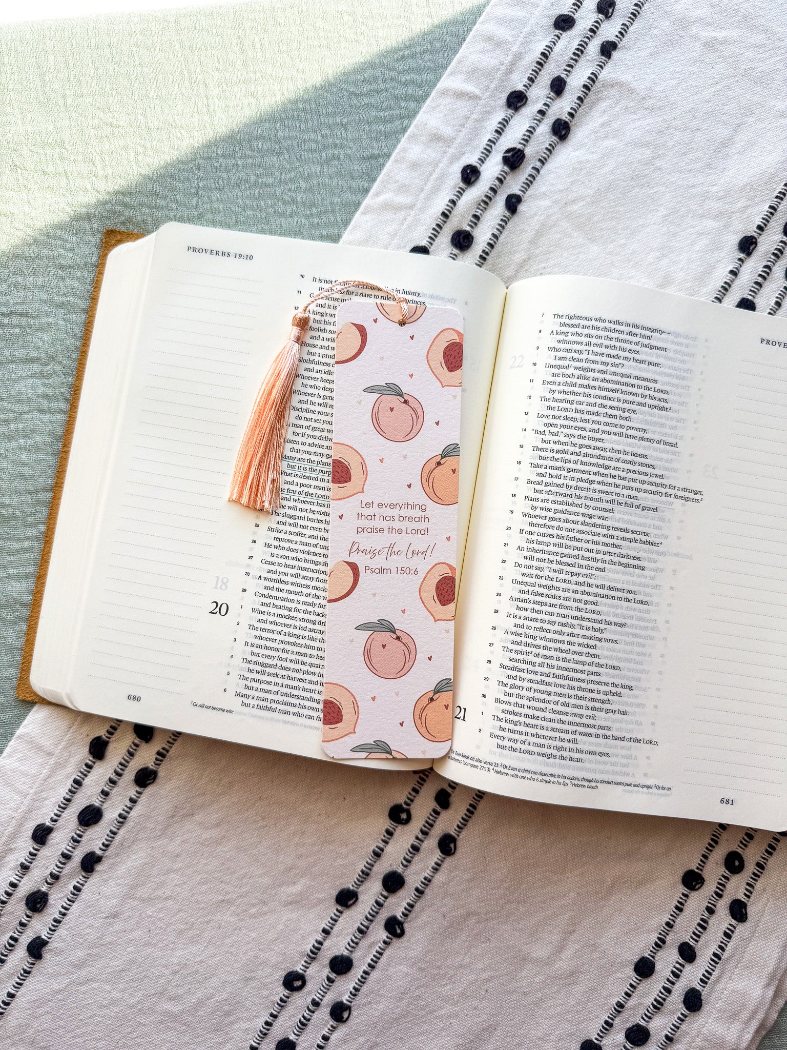 Praise the Lord Bookmark