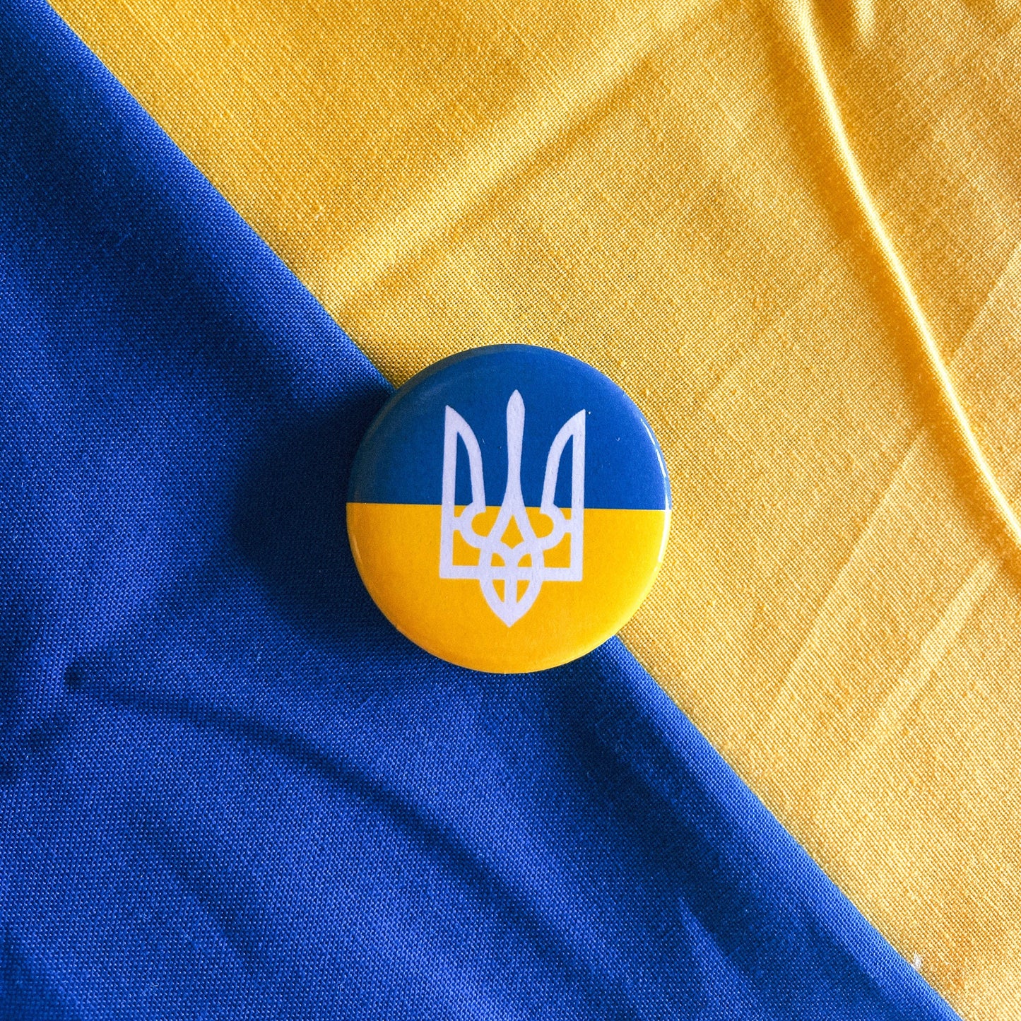 Ukraine Flag Round Button Pin